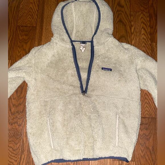 Patagonia Tops - Women's Patagonia Los Gatos Hooded Fleece Pullover size medium